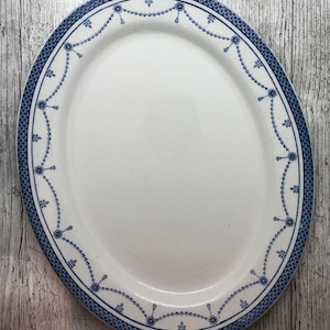 Vintage Till & Son’s decorative platter blue and white Irene Burslem England