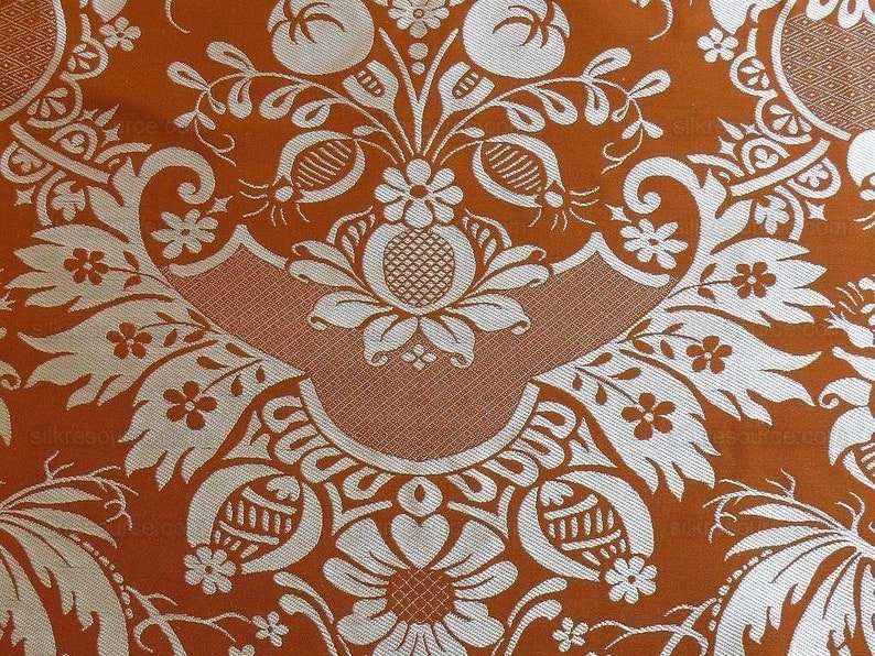 cortado a medida Scalamandre "chippendale" Seda Lampas Jacquard Alcachofa Granada Teca Óxido Naranja Crema Plata Blanco Precio de venta sugerido USD 500+/A imagen 1