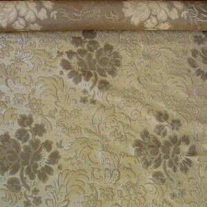 By Yd Hiend 100%silk Lampas Peony Bush &quot;silver&quot; Gray Beige 560 Silver