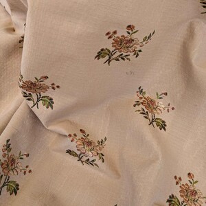 2y Scalamandre Floral Botanical French Court Stripe Beige Gray