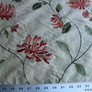 4.81Y Lee Jofa GP&J Baker Honeysuckle Silk Embroidery Red Green MSRP 328Y!