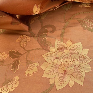 Vervain Fabricut 100% Silk Isidora Romantic Floral Damask In Clay Red Copper Gold MSRP USD 214/Y