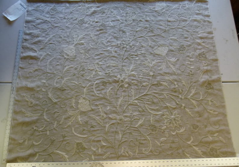By Yard Kravet Couture Hand Crewel Wool Linen 30602.16 MSRP 298y