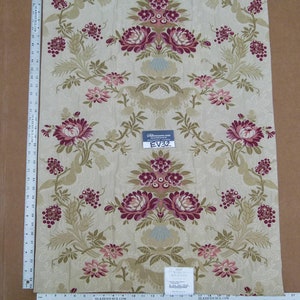 55 EV32 Square 1 yard x 26 inches Scalamandre Old World Weavers Pallazo Chigi Lampas Strawberry Green