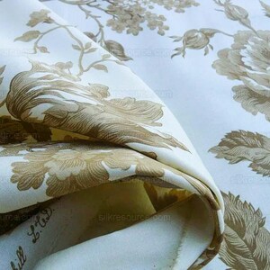 op maat gesneden Scalamandre Toile Vivienne French Country Peony Lila Tulip Rose Adviesprijs: 202