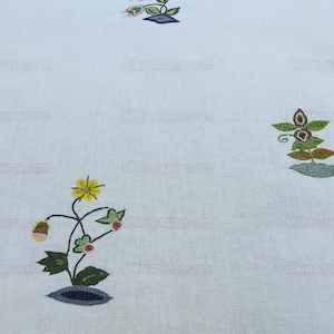 By Yard Lee Jofa Derby Embroidery Hand Crewel Linen Small Flower Sprig MSRP 336