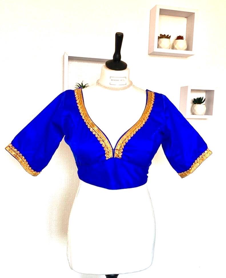 ブルーシルクブレンドサリーブラウス：ゴールドボーダーインドクロップ