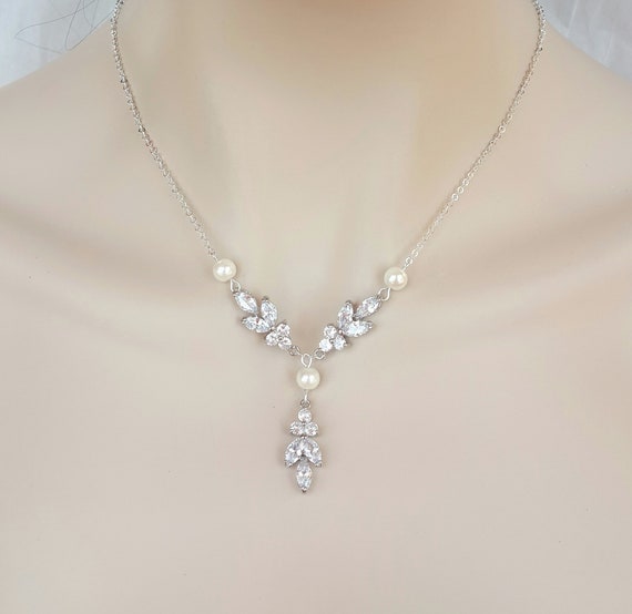Pearl Bridal Jewelry Set Backdrop Necklace & Earrings | Etsy