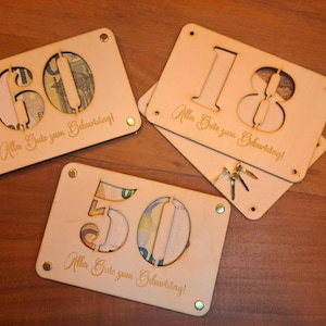 Houten geldcadeaukaart met geboortedatum en persoonlijke gravering