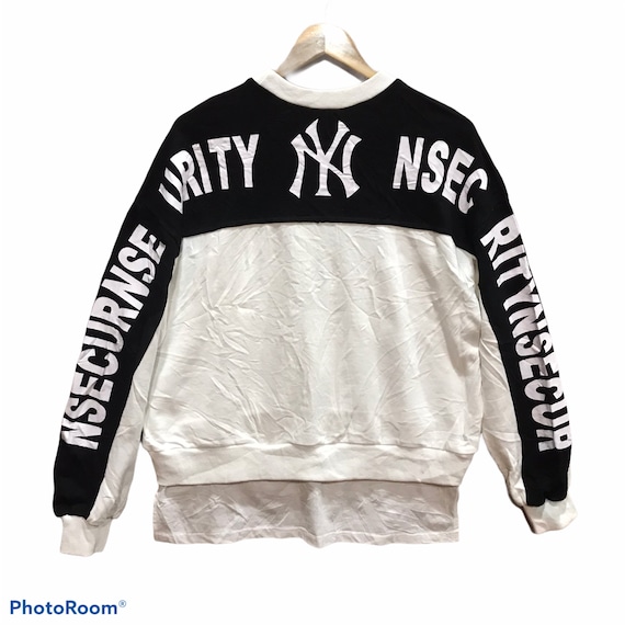 New York Yankees Big Logo Spellout Crewneck Sweats