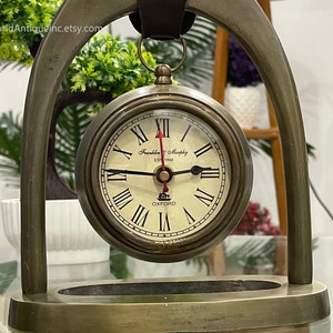 Cadeau de retraite, horloge personnalisée, horloge de table de travail gravée, retraite d'enseignant, cadeaux de retraite pour hommes et femmes, retraite de maman