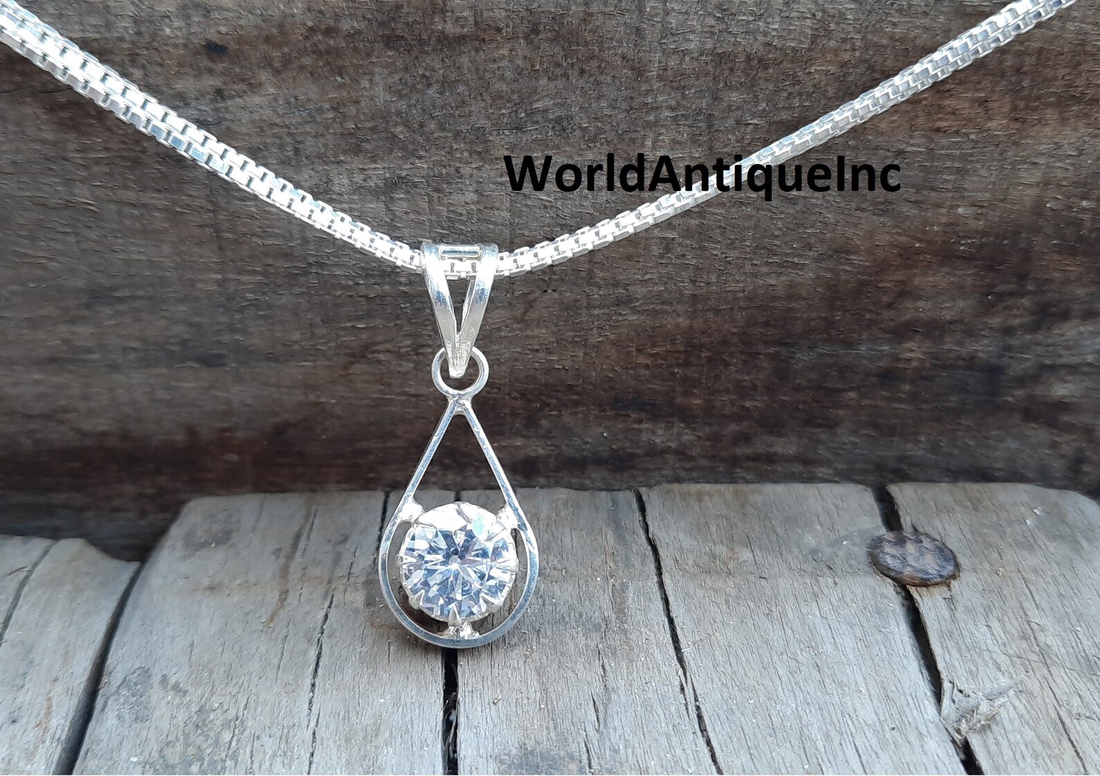 Zircon stone pendant Clearance