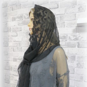 CHAPEL MANTILLA /Lace Mantilla/Long scarf Veil/ Church Headcovering/ Mass Mantilla/Praying Scarf Veil Mantilla(0045LNK)