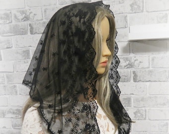CHAPEL MANTILLA /Lace Mantilla/Triangle Mantilla Chapel Veil/ Church Headcovering/ Mass Mantilla/Praying Scarf Veil Mantilla(0045LNK)
