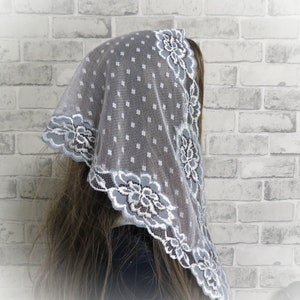CHAPEL MANTILLA, Spitzenkapelle, Katholischer Messschleier, Traditionelle Kopfbedeckung, Messtuch ( LNK0127)
