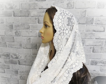 CHAPEL MANTILLA, Lace Infinity Chapel Veil, Catholic Mass Veil, Traditional Headcovering