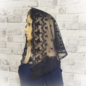 CHAPEL MANTILLA / Lace Mantilla / Dreieckiger Mantilla-Kapellenschleier / Kirchen-Kopfbedeckung / Mess-Mantilla / Gebetsschal- Schleier Mantilla(0045LNK)