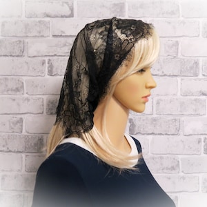 CHAPEL HEAD WRAP, Lace Chapel Veil, Catholic Mass Veil, Traditional Headcovering, Lace Headcover ( LNK0053)
