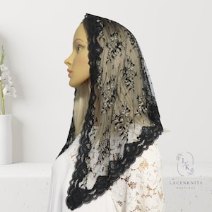 CHAPEL MANTILLA, Lace Chapel Veil, Catholic Mass Veil, Traditional Headcovering, Mass mantilla ( LNK0133)