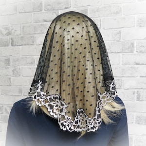 CHAPEL MANTILLA, Spitzenkapelle, Katholischer Messschleier, Traditionelle Kopfbedeckung, Messtuch ( LNK0127)