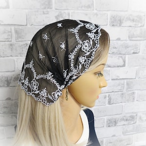 CHAPEL HEAD WRAP, Lace Chapel Veil, Catholic Mass Veil, Traditional Headcovering, Lace Headcover ( W0004LNK)