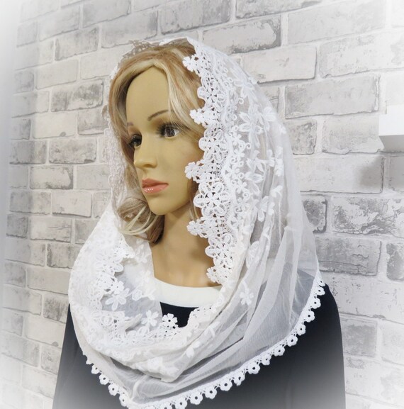 0091LNK CHAPEL MANTILLA Beautiful traditional vintage inspired lace infinity scarf Mass veil Church praying veil Chapel Veil