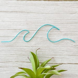 Turquoise Wire Wave Wall Art: Beachy Ocean Decor