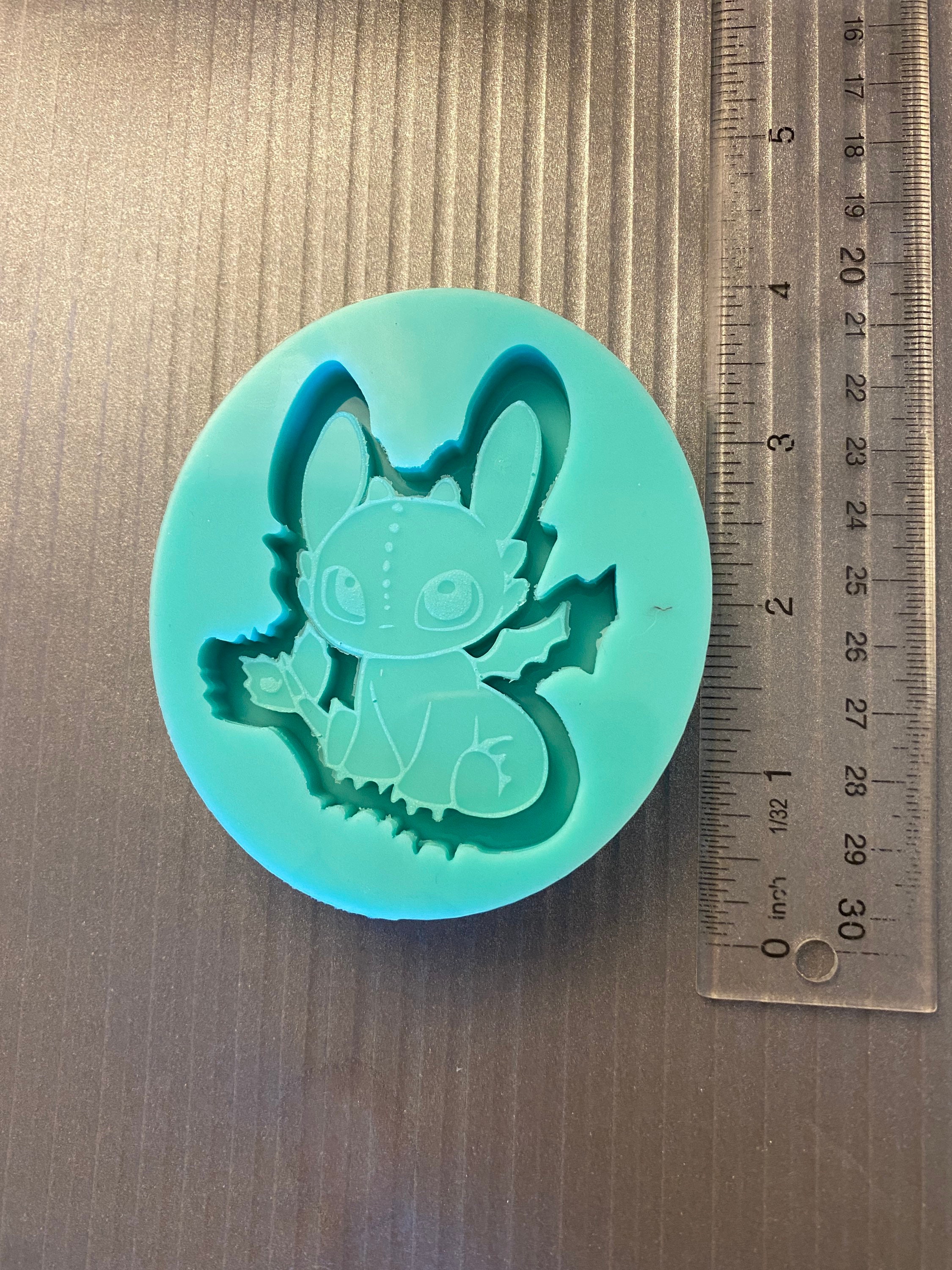 Toothless Dragon Shaker Silicone Mold B-Grade (335)