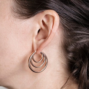 SEIKAIHA HOOP EARRINGS Boucles d'oreilles en acier inoxydable Boucles d'oreilles sterling Boucles d'oreilles minimalistes Boucles d'oreilles faites à la main Boucles d'oreilles modernes Triple Hoops image 1