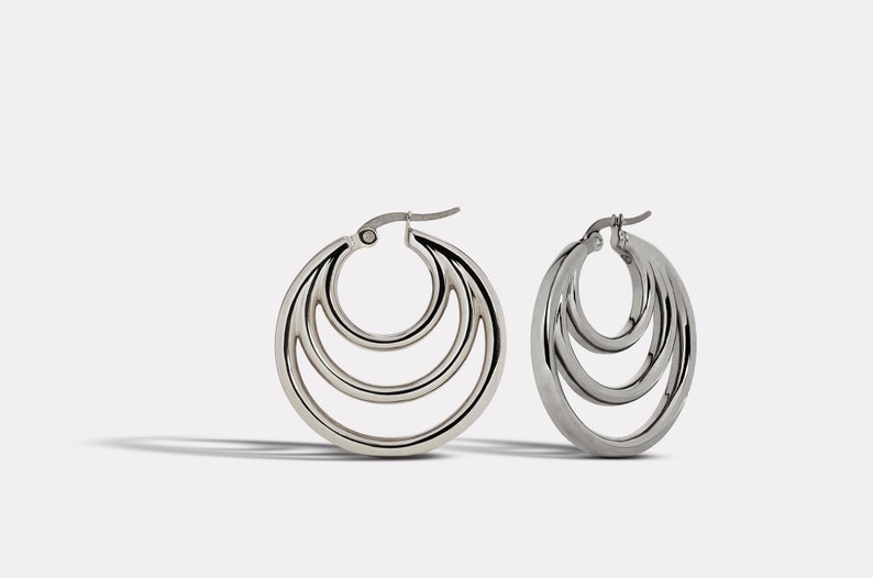 SEIKAIHA HOOP EARRINGS Boucles d'oreilles en acier inoxydable Boucles d'oreilles sterling Boucles d'oreilles minimalistes Boucles d'oreilles faites à la main Boucles d'oreilles modernes Triple Hoops image 4