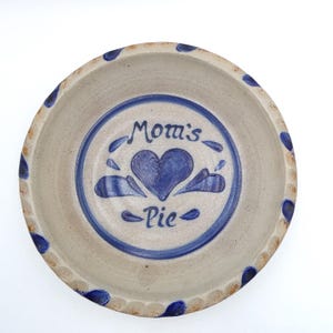 Rowe Pottery Moms Pie Krympt tallrik 10 i saltglaserad keramik 1989 Wisconsin VTG