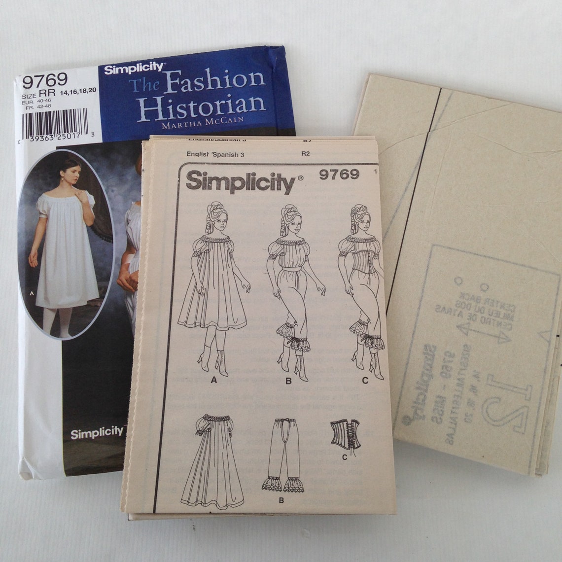 Simplicity 9769 Sewing Pattern UNCUT the Fashion Historian | Etsy