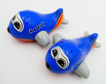 Southwest Airlines Blue Airplane Salt And Pepper Shakers Mint Condition