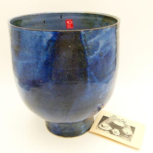 Jarrón de cerámica azul cobalto hecho a mano, estilo danés moderno, de 23 cm (9 pulgadas), cerámica artística de estudio, vintage.