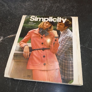 Simplicity Patterns Catalog Large Store Counter Pattern Book March 1974 VTG image 10