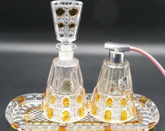 Juego de tocador de cristal con frascos de perfume prensados en azul auténtico, estilo Art Déco de los años 60.