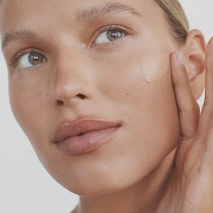 Mineral SPF Full Coverage Foundation: Anti-Aging, Brightening Formula