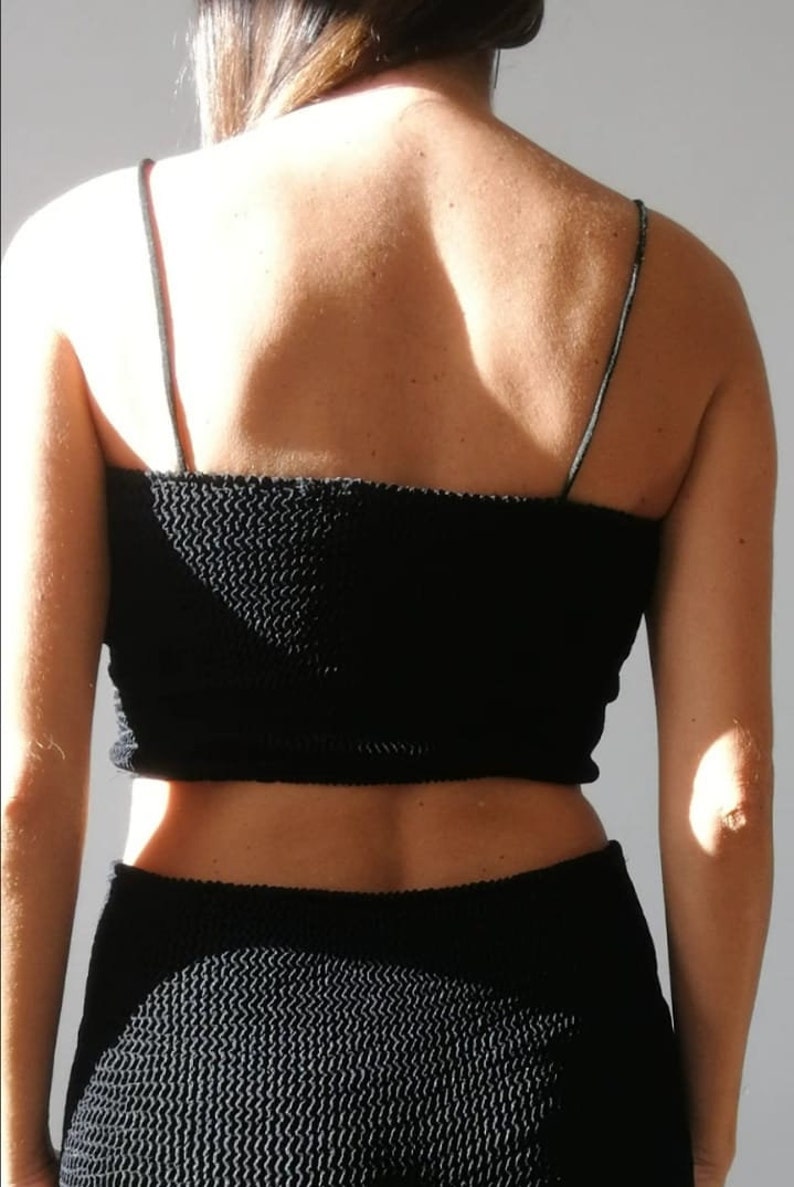 Black Crop Top One Size Tubular stretch fabric High quality Super stretchy Crinkle seersucker Body Spanish Sexi Cut