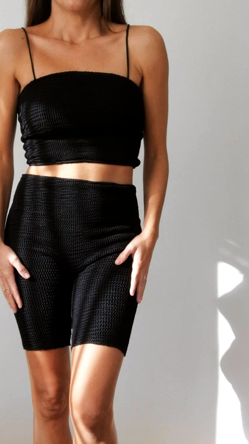 Black Crop Top One Size Tubular stretch fabric High quality Super stretchy Crinkle seersucker Body Spanish Sexi Cut