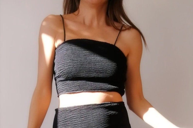 Black Crop Top One Size Tubular stretch fabric High quality Super stretchy Crinkle seersucker Body Spanish Sexi Cut