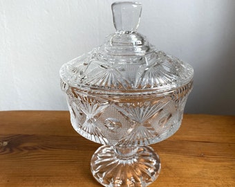 Glass Candy Container Bonnboniere *Glas Bonnboniere* Glass candy container