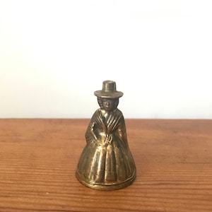 Bell in the shape of a woman*Glocke in Form einer Dame