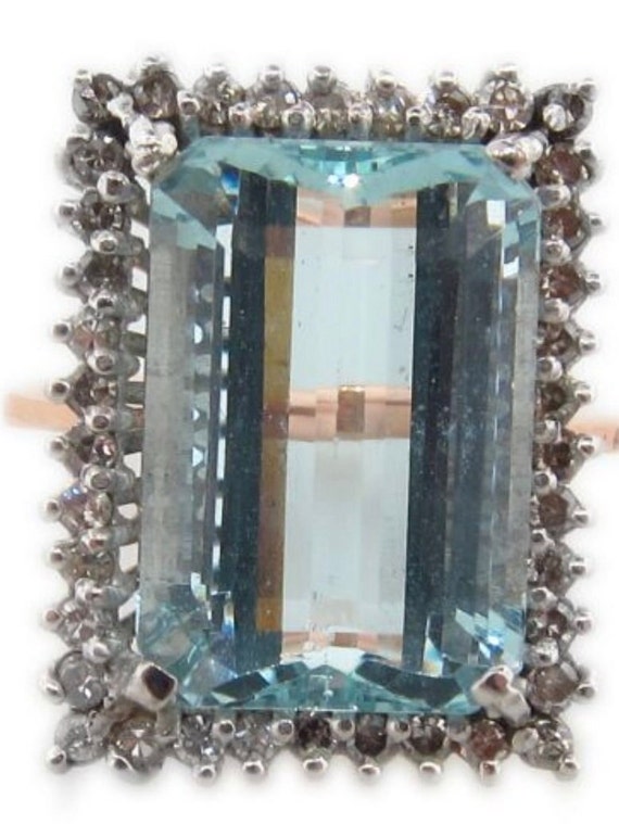 Lady's Impressive Aquamarine & Diamond Ring - image 2