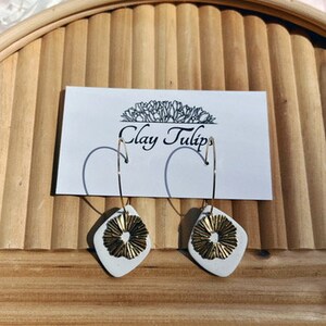 Speckled White Dangle With Detail | Dangle Earring