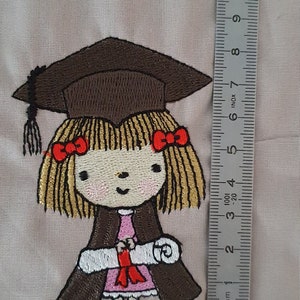 Graduierung Mädchen Stickerei Datei