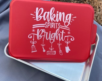 Cake Pan, Custom Engraved Baking Dish, Baking Pan with Lid, Customized Cake Pan, Housewarming Gift, Custom Bakers Gift, Christmas Decor
