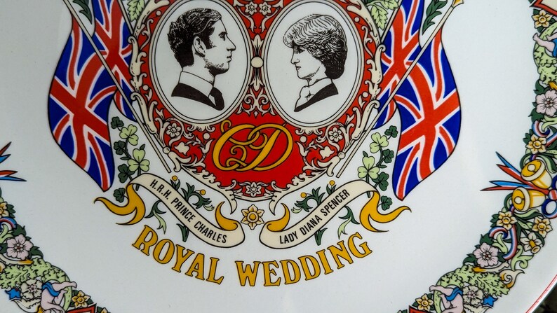 Commemorative Plate Prince Charles and Princess Diana Spencer Wedding image 7