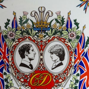 Commemorative Plate Prince Charles and Princess Diana Spencer Wedding image 6