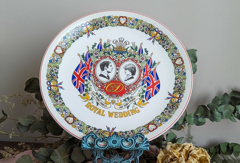 Commemorative Plate Prince Charles and Princess Diana Spencer Wedding image 3