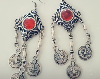 Handmade ethnic/kutchi style earrings, silver plated.